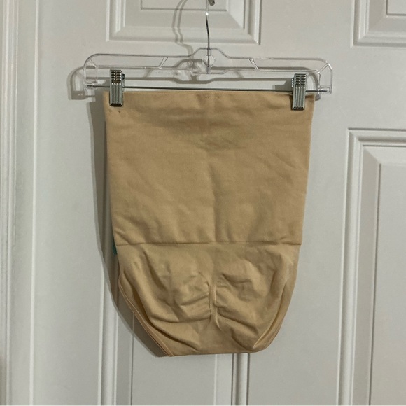 Assets by Spanx Shaping High Waist Panty Size L - Picture 2 of 3